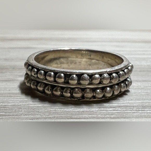 Vintage Designer Signed Handmade Beaded/Dotted Eternity Band Ring, Size 7.5 - Picture 6 of 9
